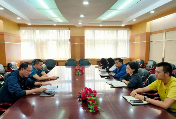 小岛基地党支部认真选举党代表(图1)